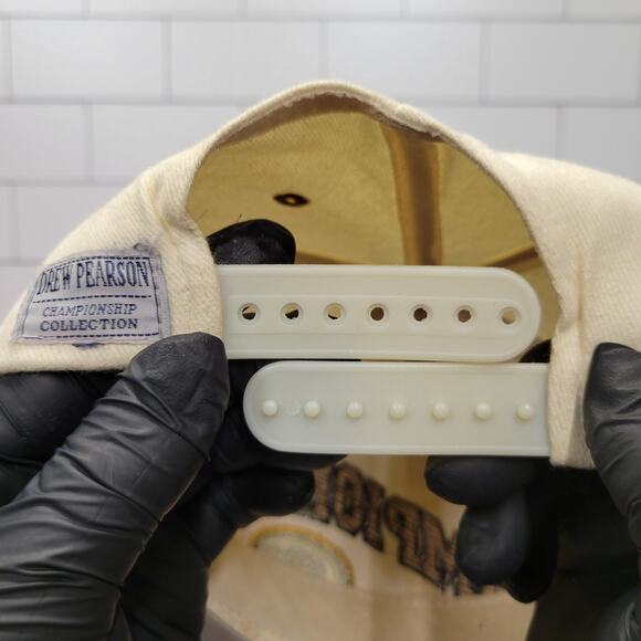 Drew Pearson Super Bowl Champions XXXI Vintage Wave Spell Out Cotton Snapback - Picture 8 of 9